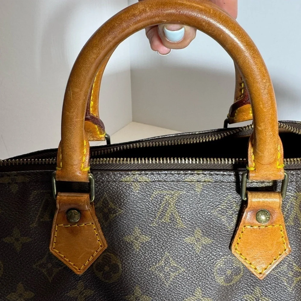 Louis Vuitton sophisticated duffel